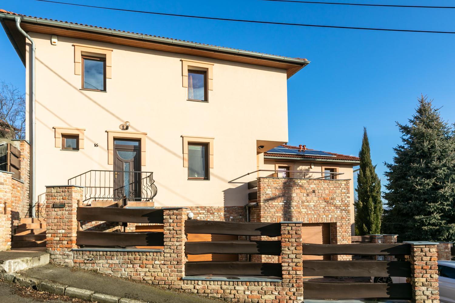 Villa Della Vita Pecs Exterior photo